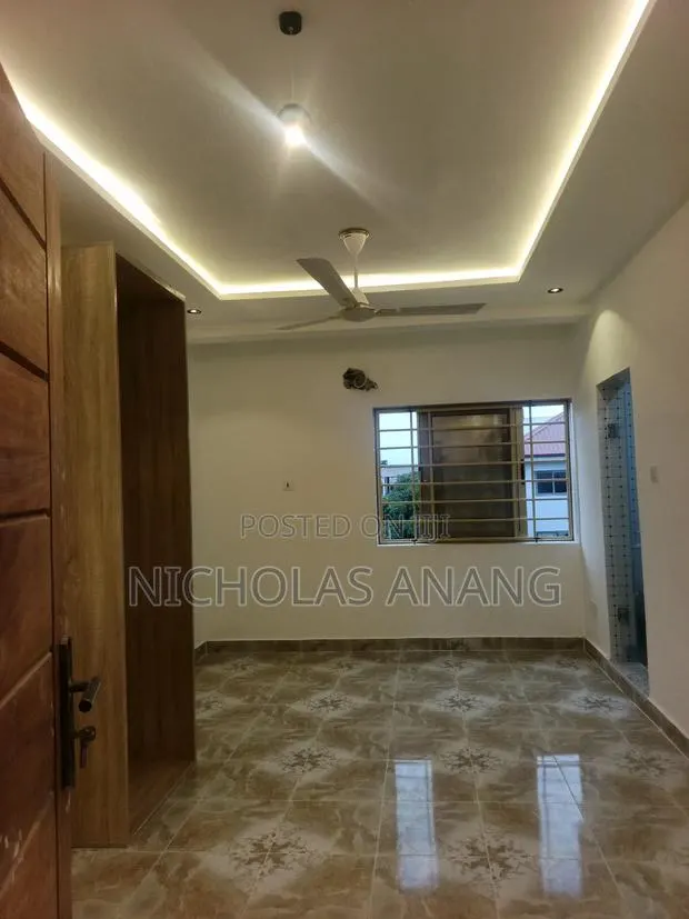 1bdrm Apartment in Dorns Properties, New Town for rent · Photo 3