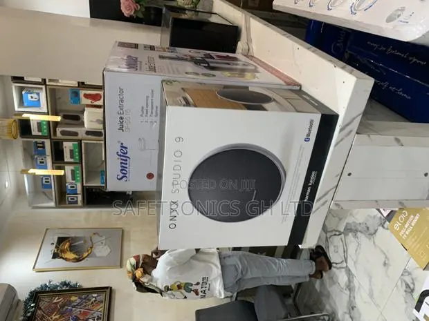 Approved New Harman Kardon Onyx Studio 9 Bluetooth Speaker · Photo 1