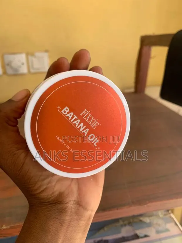 Batana Oil for Soft, Healthy Strong Hair · Photo 1