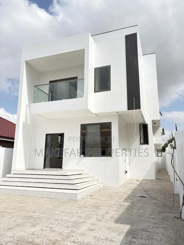 4bdrm House in East Legon for sale