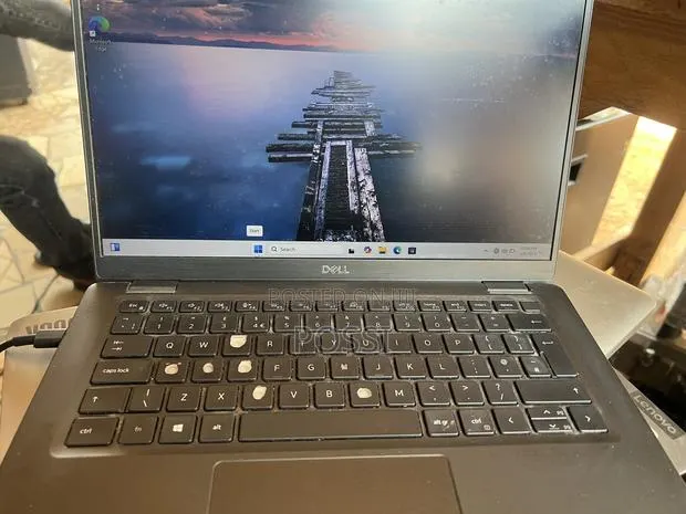 Laptop Dell Latitude 7300 8GB Intel Core I5 SSD 256GB · Photo 1