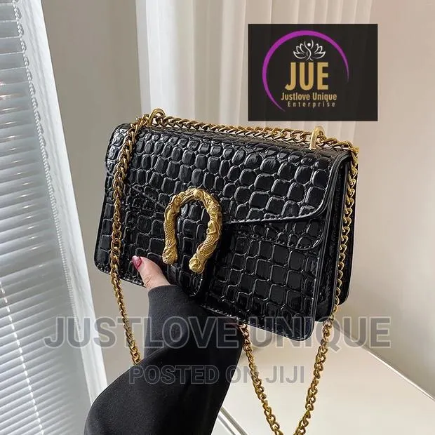 Women Leather Bags · Photo 1