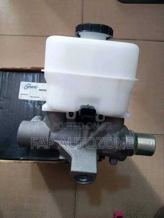 Genuine Centric Ford F150 Master Cylinder/Brake Pot From USA · Photo 1