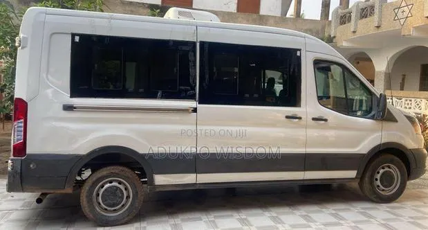 Ford Transit 2020 White · Photo 1
