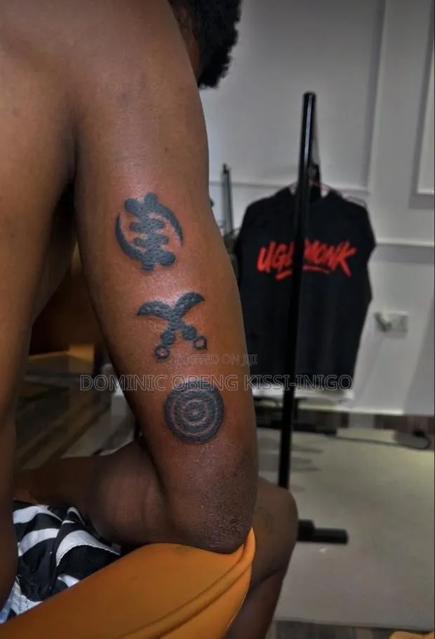 Tattoo Artist · Photo 3