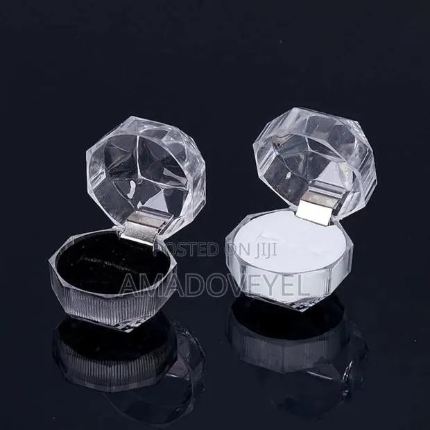 Crystal Ring Case · Photo 1