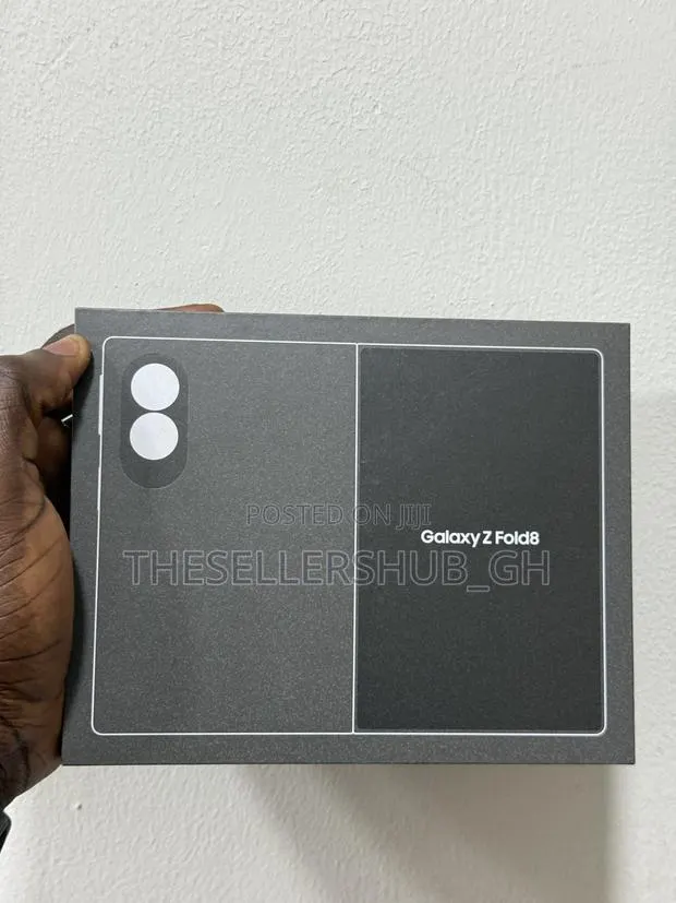 New Samsung Galaxy Z Fold8 256 GB Graphite · Photo 1