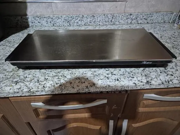 For Sale: Hostess Cordless Hot Tray – Food Warmer · Photo 1