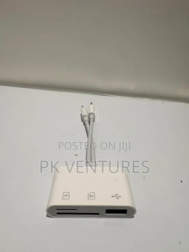 Lightning Type‐C Charging Adapter/Converter (3‐In‐1) · Photo 1