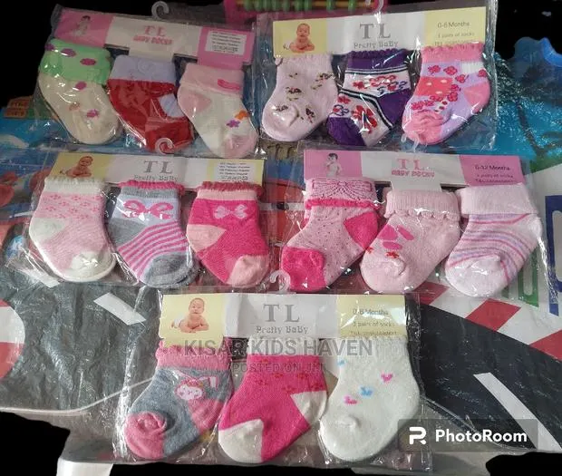Beautiful Baby Girl Socks 0 to 6months 3pieces · Photo 1