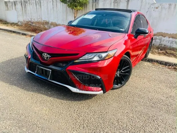 Toyota Camry XSE 2021 Red · Photo 1