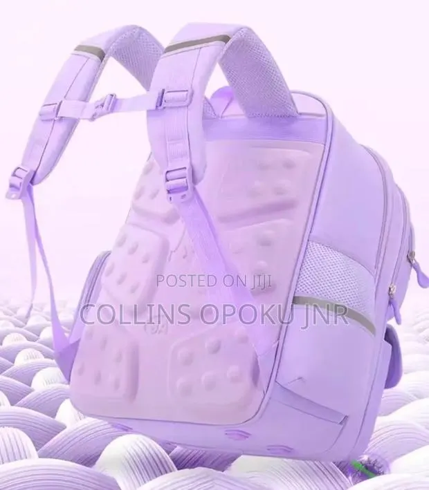 Children's School Backpack With Accessories Such as Watch Pendants · Photo 3
