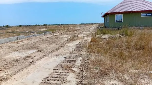 Fast-Developing Tsopoli Skyport City Plots - Near New Accra Extension · Photo 1