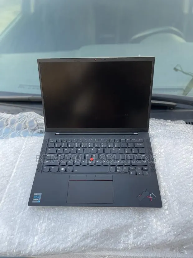 Laptop Lenovo ThinkPad X1 Carbon 16GB Intel Core i7 SSD 256GB · Photo 1