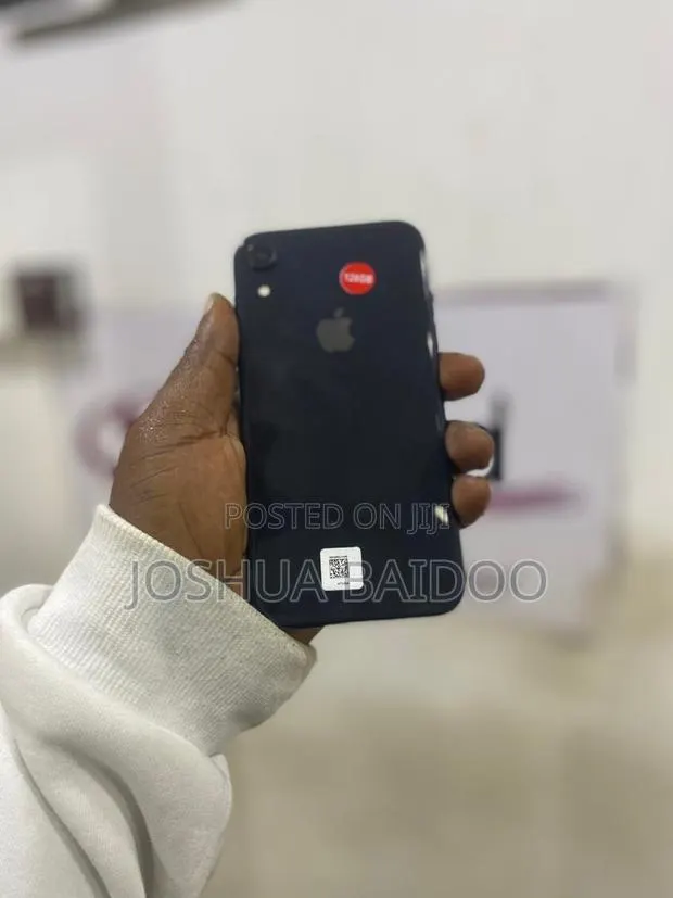 Apple XR 128 GB Yellow · Photo 1