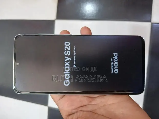 Samsung Galaxy S20 128 GB Black · Photo 1