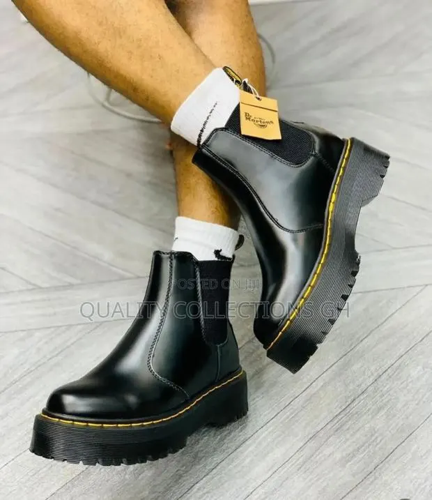Dr Martens Long · Photo 1