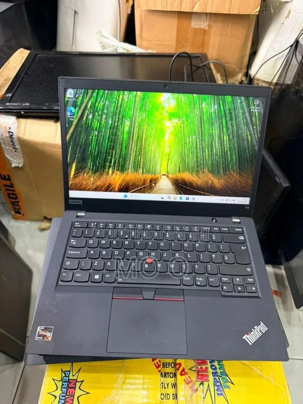 Laptop Lenovo ThinkPad T14 G1 8GB AMD Ryzen 5 SSD 256GB · Photo 1