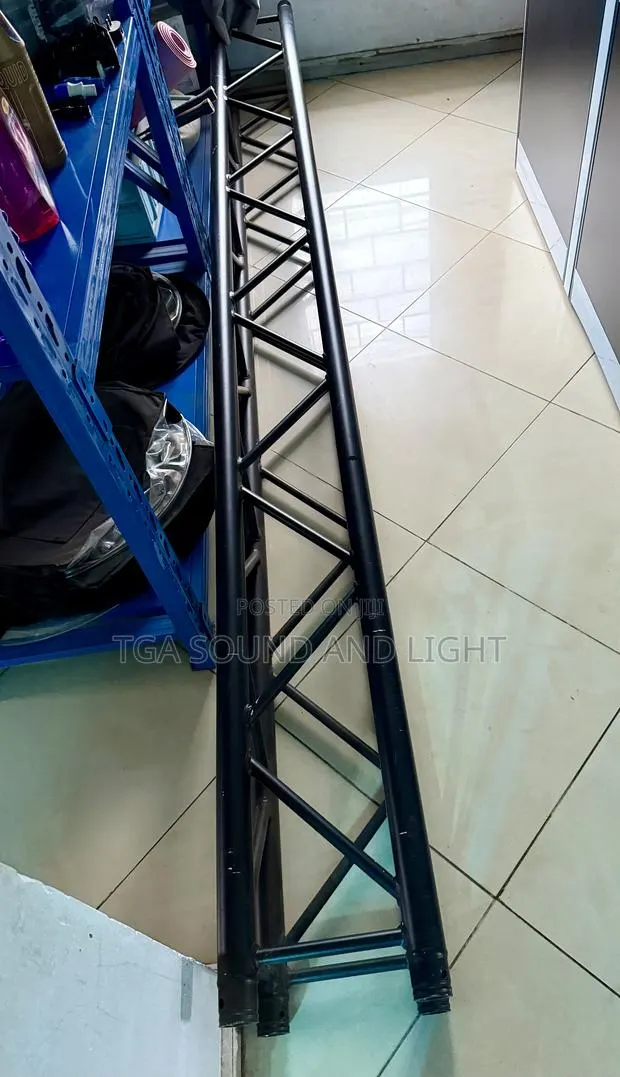 3m Box Stage Truss · Photo 1