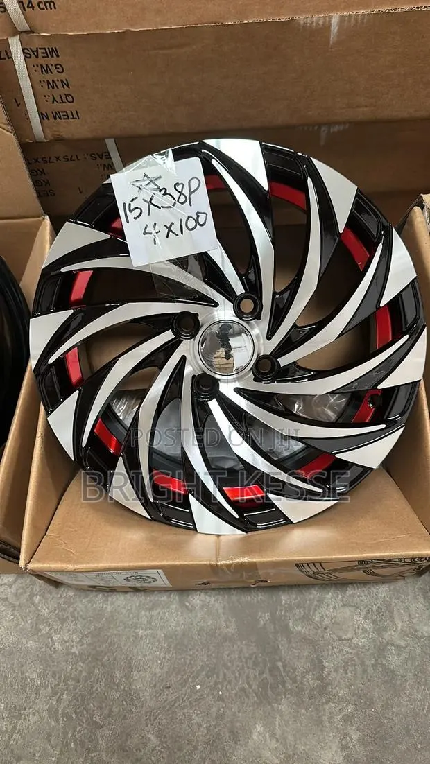 Alloy Rim 15 · Photo 1