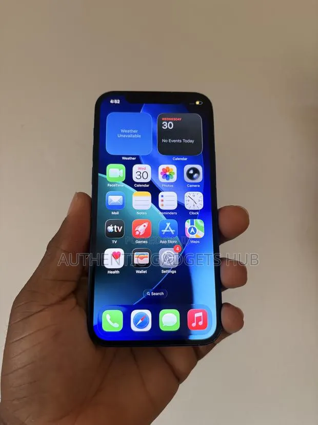 Apple iPhone 12 128 GB Blue · Photo 1