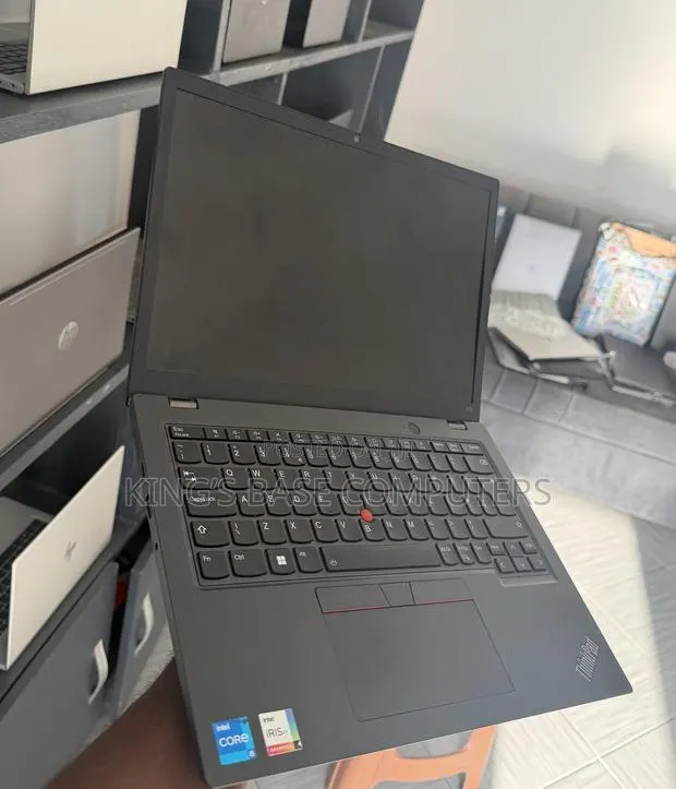 Laptop Lenovo ThinkPad L14 8GB Intel Core i5 SSD 256GB · Photo 1