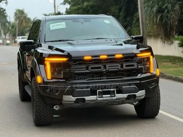 Ford F-150 2025 Black · Photo 1