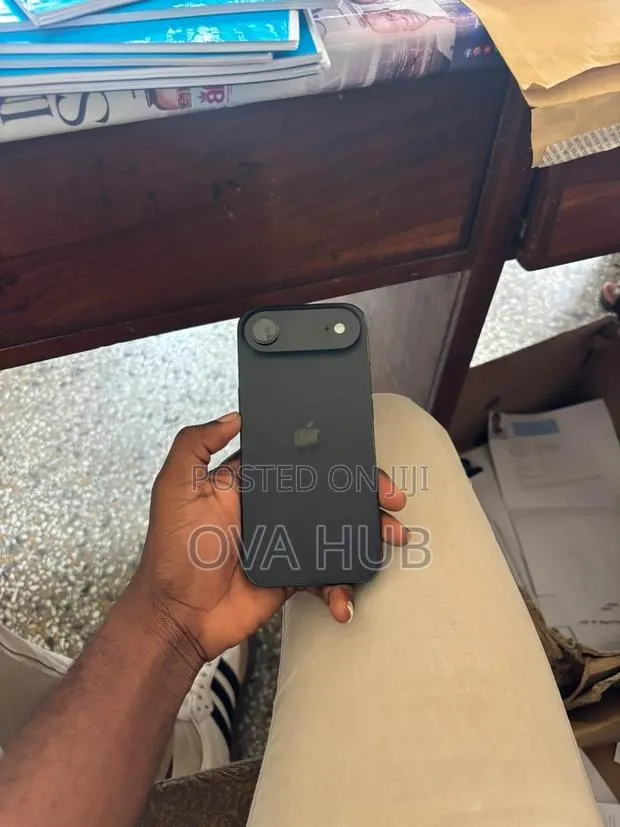 Apple iPhone Air 512 GB Black · Photo 1
