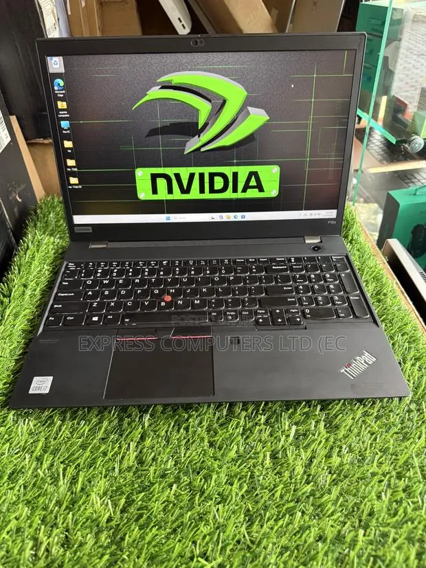 Laptop Lenovo ThinkPad P15s 20GB Intel Core i7 SSD 512GB · Photo 1