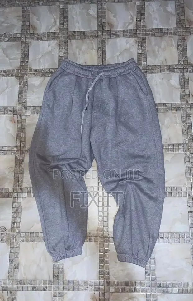 Ash Baggy Joggers · Photo 1