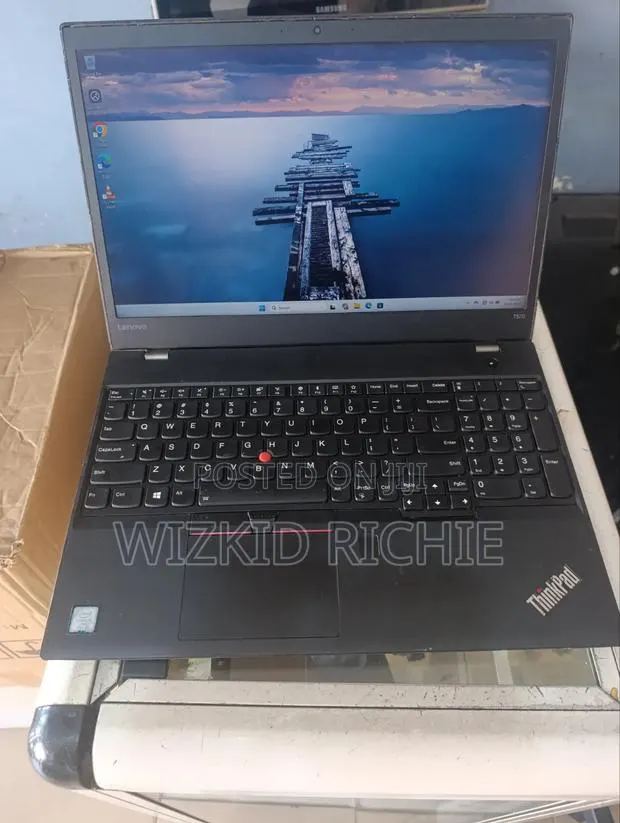 Laptop Lenovo ThinkPad E570 8GB Intel Core i5 HDD 500GB · Photo 1