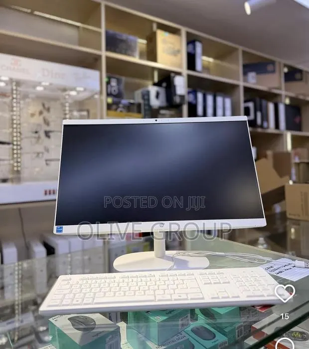 New HP 200 G4 22 All-in-One 8GB Intel Core i3 SSD 512GB
