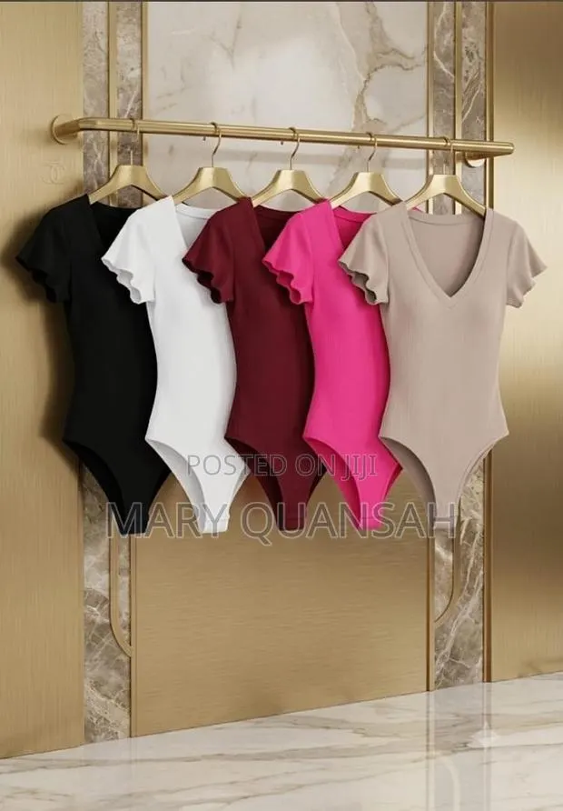 Short Sleeve Bodysuit · Photo 2