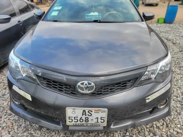 Toyota Camry 2014 Matt Black · Photo 1