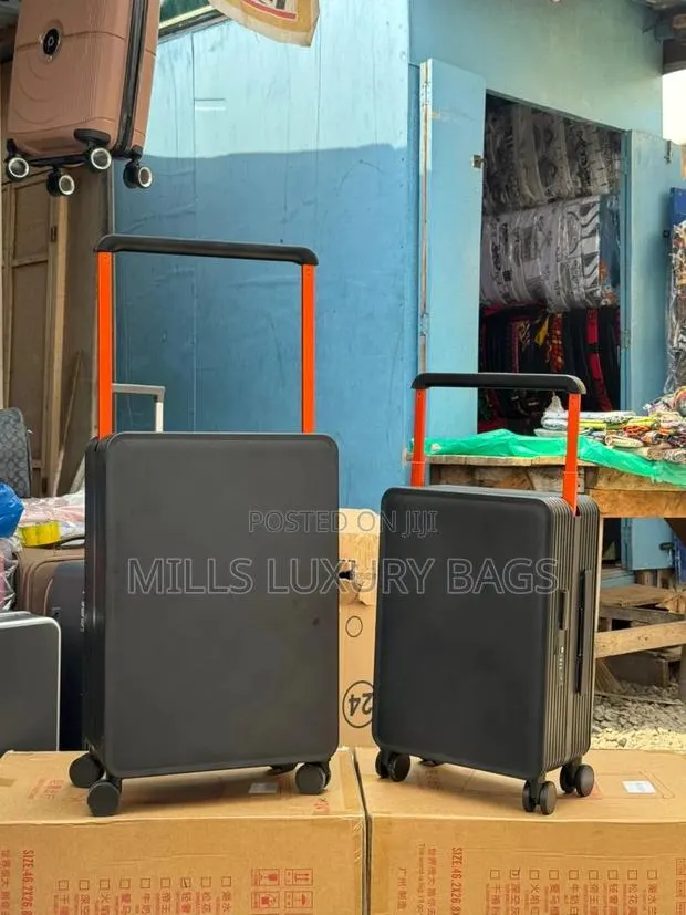 Zipless Quality Anticrake Luggages · Photo 1