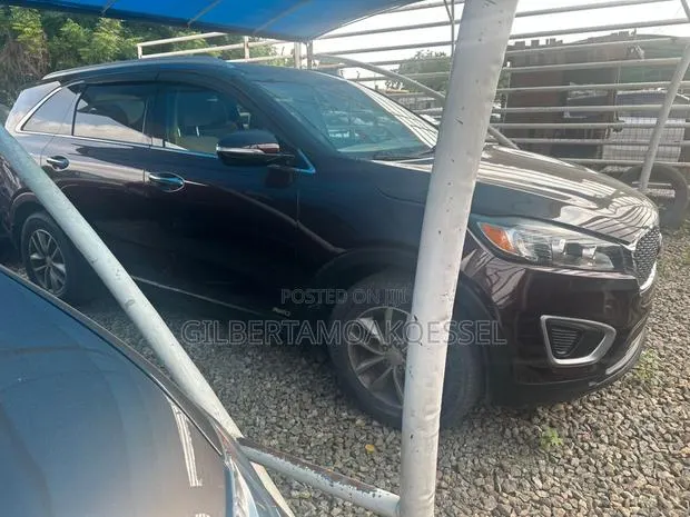 Kia Sorento 4dr SUV 2016 Red · Photo 1