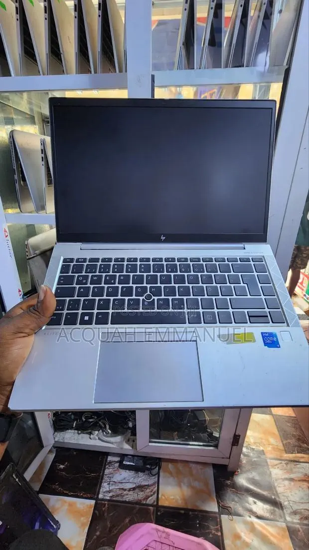 Laptop HP EliteBook 840 G8 16GB Intel Core i5 SSD 256GB · Photo 1