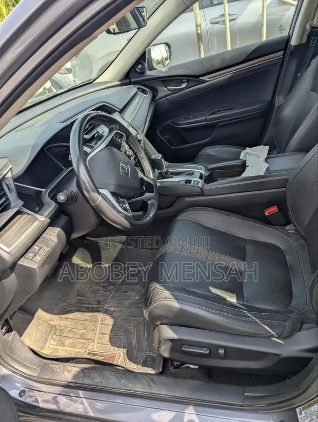 Honda Civic Touring Sedan 2020 Gray · Photo 1