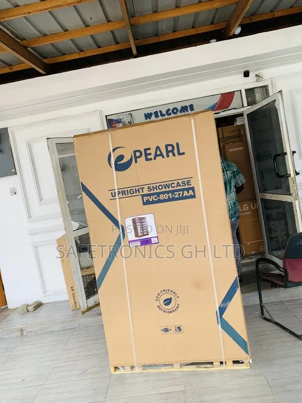 Secure Fast Pearl 690-L Double-Door PVC-801-27AA Glass Display Fridge · Photo 1