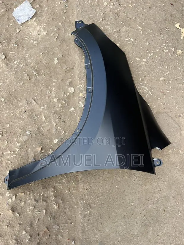 Honda CRV 2015 to 2016 Fender. · Photo 1