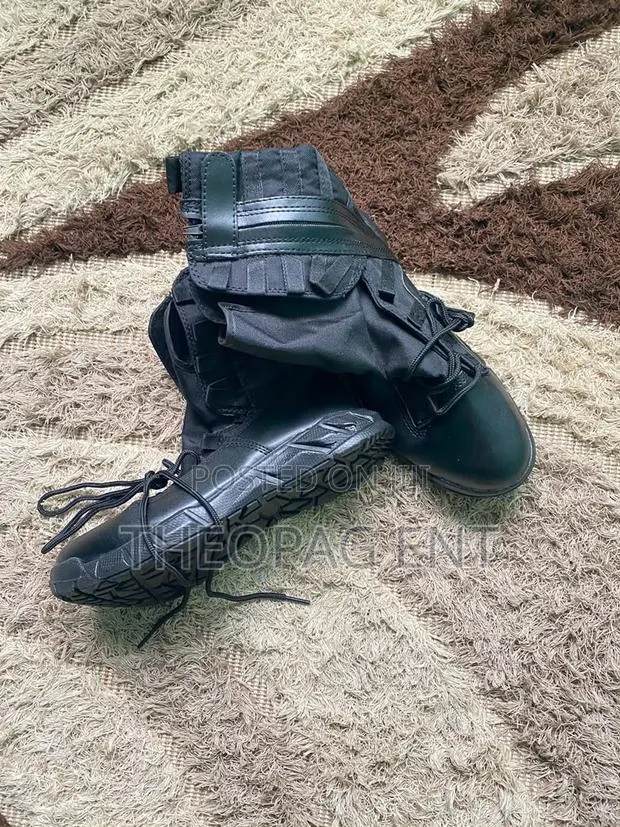 Tactical Security Boots – Durable Comfortable · Photo 1