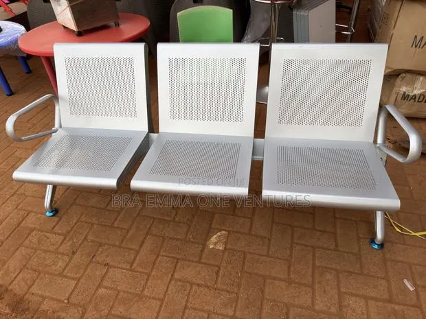 3 Seater Metal Waiting Chair · Photo 1