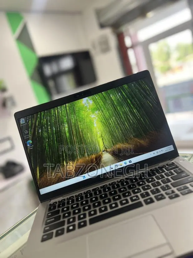 Laptop Dell Latitude 5401 16GB Intel Core i5 SSD 256GB · Photo 1