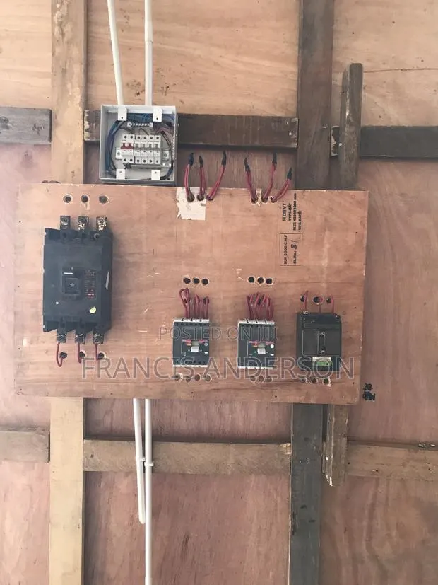 Electrician · Photo 2