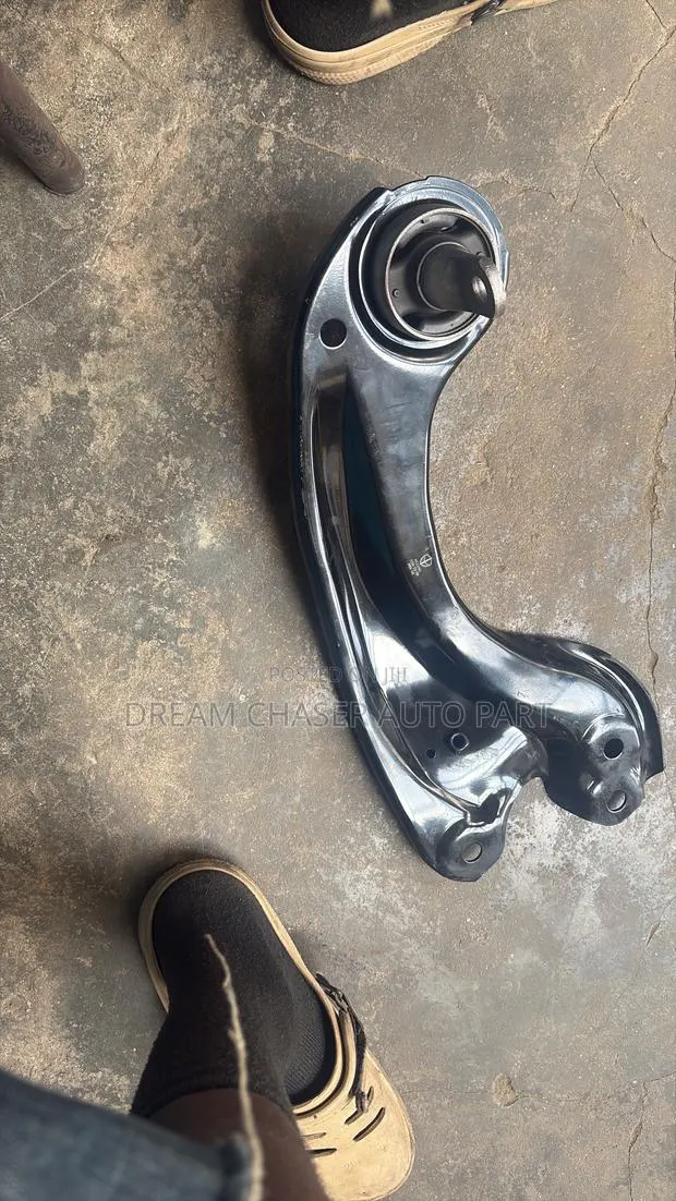 Civic 2016 Back Arm · Photo 1