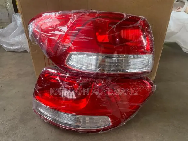 Kia Sorento 2017-2018 Taillight · Photo 1
