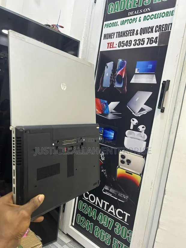 Laptop HP EliteBook 8460P 4GB Intel Core i3 HDD 500GB · Photo 1