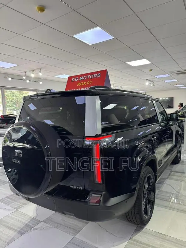 New Rox Motor Polar Stone 01 2025 Black · Photo 1