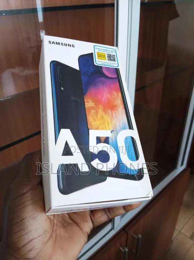 New Samsung Galaxy A50 128 GB Black · Photo 1