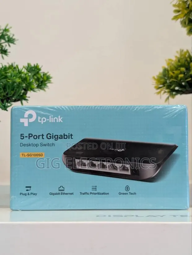 TP-Link 5-Port Unmanaged Gigabit Desktop Switch · Photo 1
